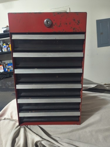 Vintage craftsman side - side, toolbox